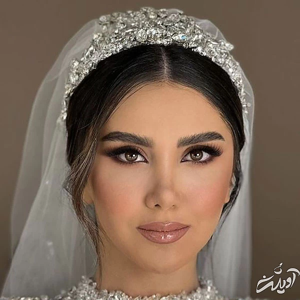 میکاپ عروس لایت آرایش لایت عروس ایرانی میکاپ لایت اروپایی میکاپ لایت عروسکی میکاپ لایت ساده آرایش لایت دخترانه برای عروسی میکاپ لایت شاین lng ld;h\ uv,s ghdj